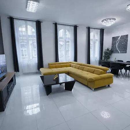 Ditroi Dreamscape - Cozy 3br Lejlighed
