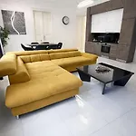 Ditroi Dreamscape - Cozy 3br