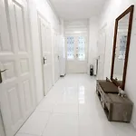 Apartamento Ditroi Dreamscape - Cozy 3br Budapeste